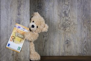 Jak obliczyć, który kredyt ma najlepsze warunki?